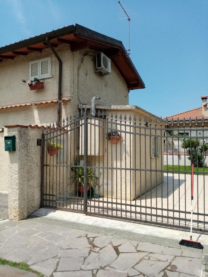 Casa Al Mare Villa Massa  Exteriör bild